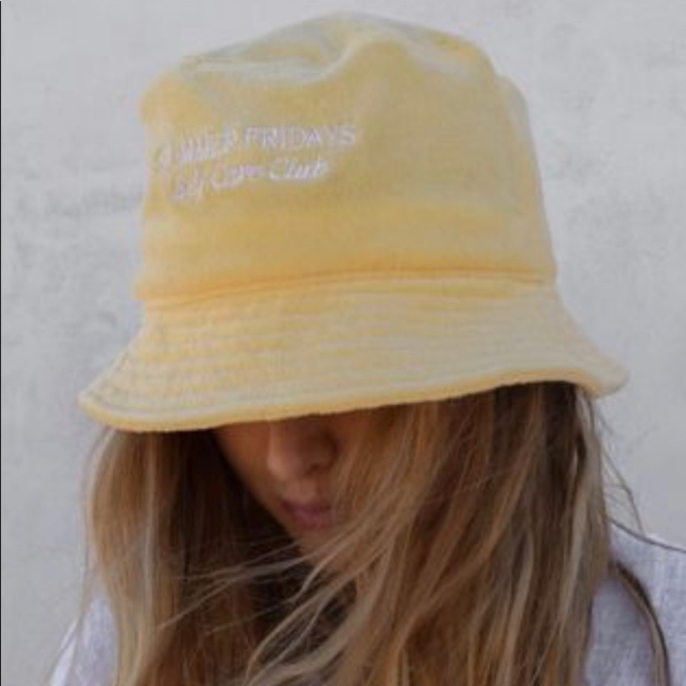 Summer Fridays Bucket hat